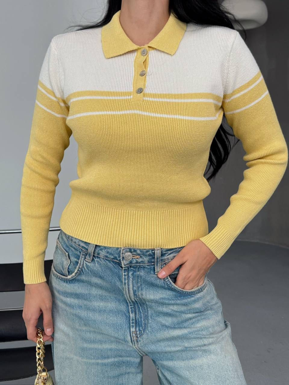 Gilet polo à boutons dorés pour femme de la boutique LB Laluna