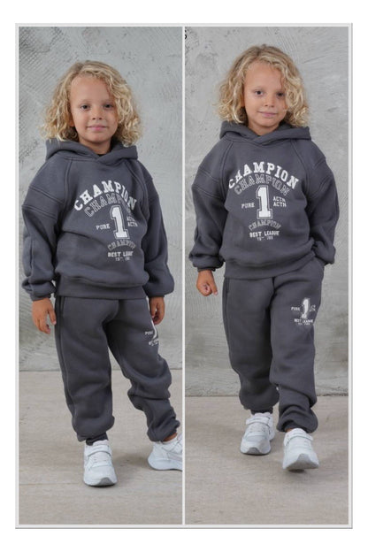 (REF 07) Ensemble chaud – Sweat et pantalon Champion