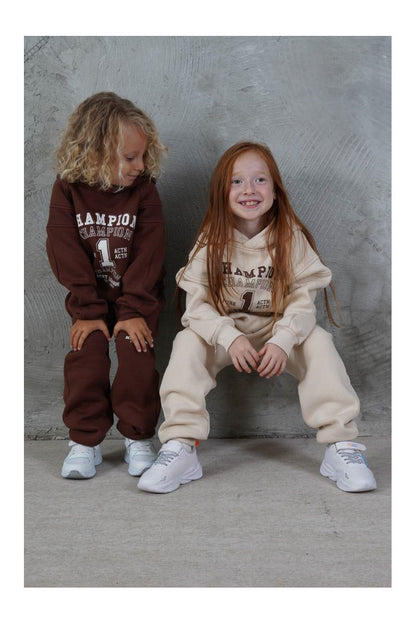 (REF 07) Ensemble chaud – Sweat et pantalon Champion